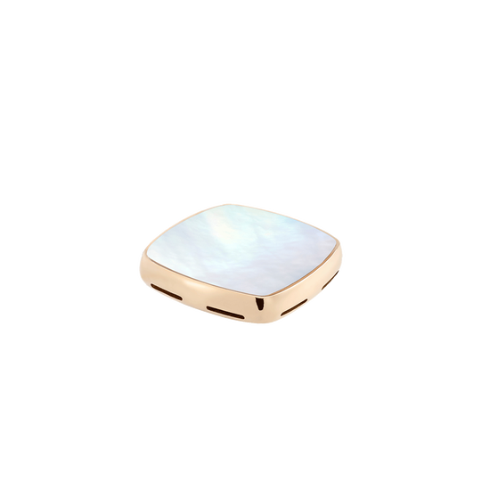 White mother-of-pearl and 18k yellow gold signet plake