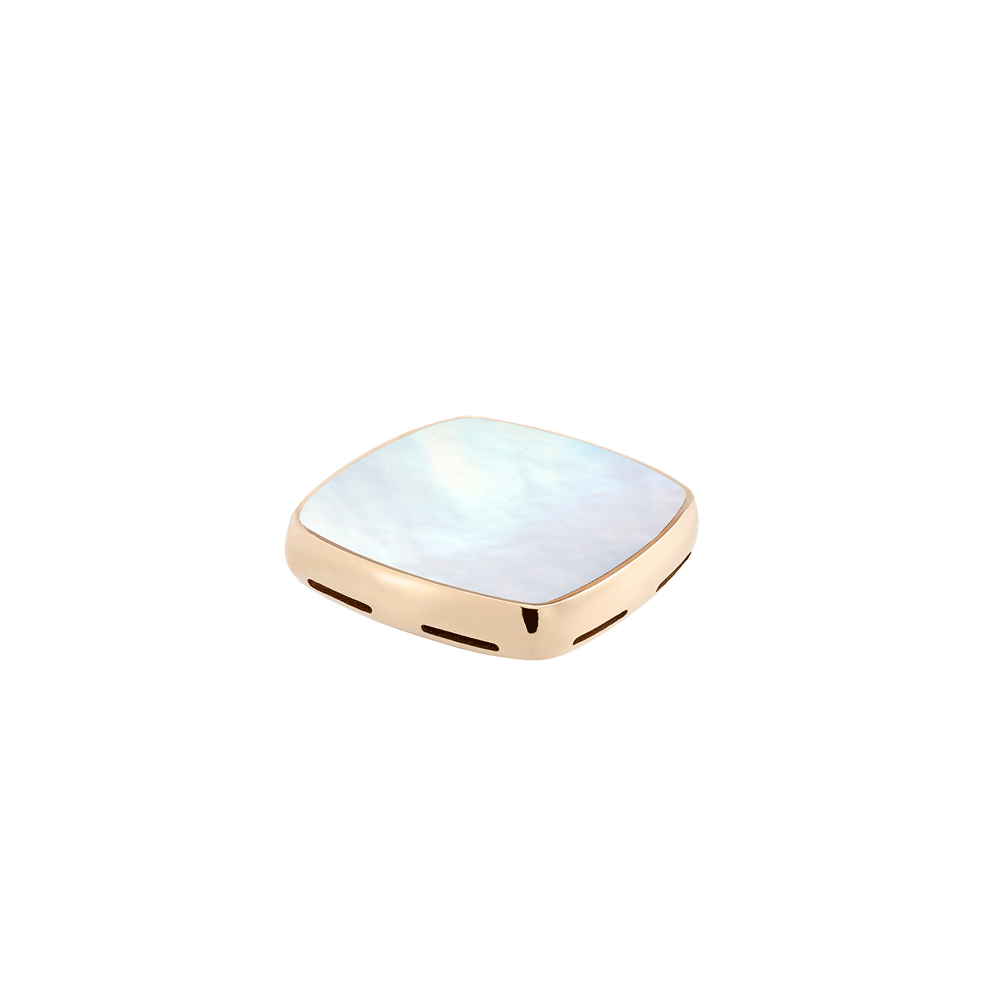 White mother-of-pearl and 18k yellow gold signet plake