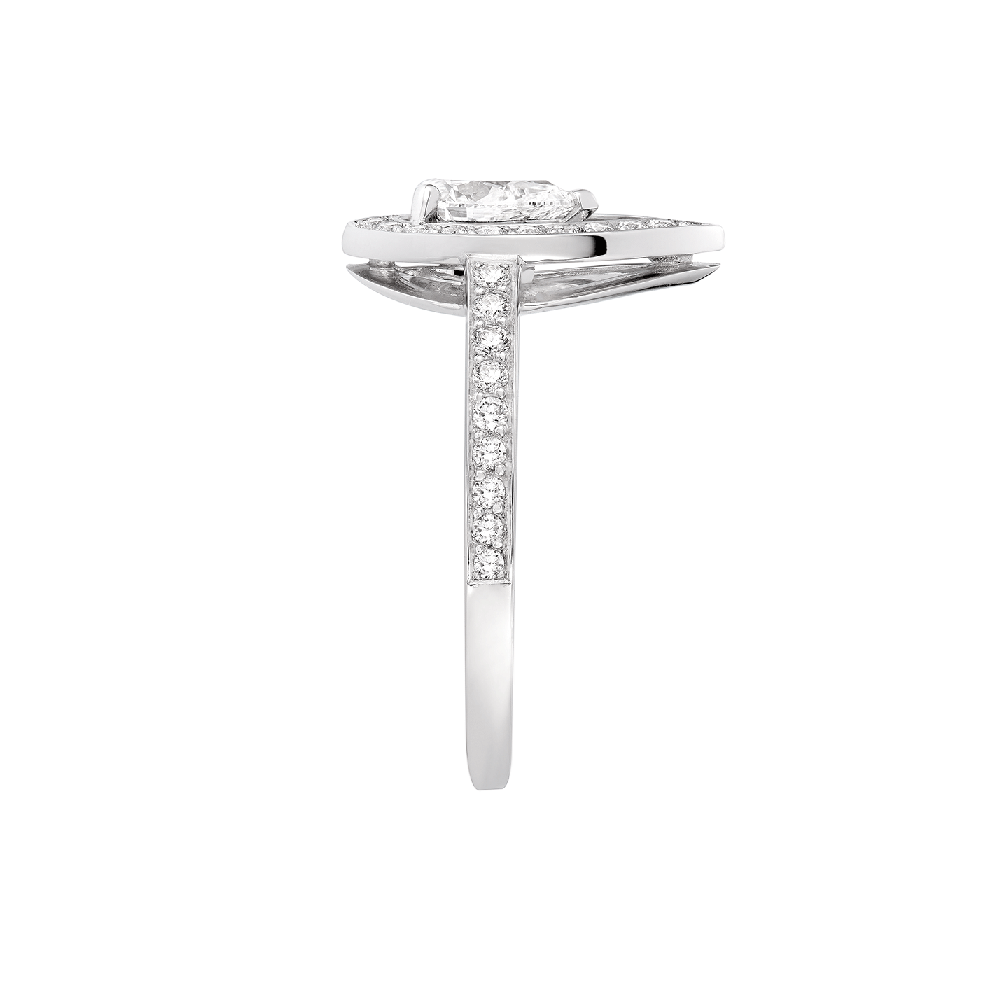 Lovelight engagement ring