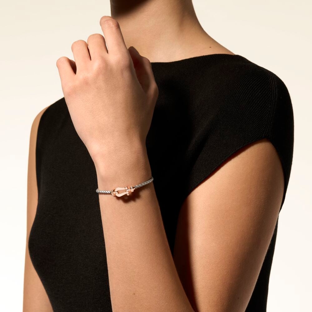 フォース10ブレスレット