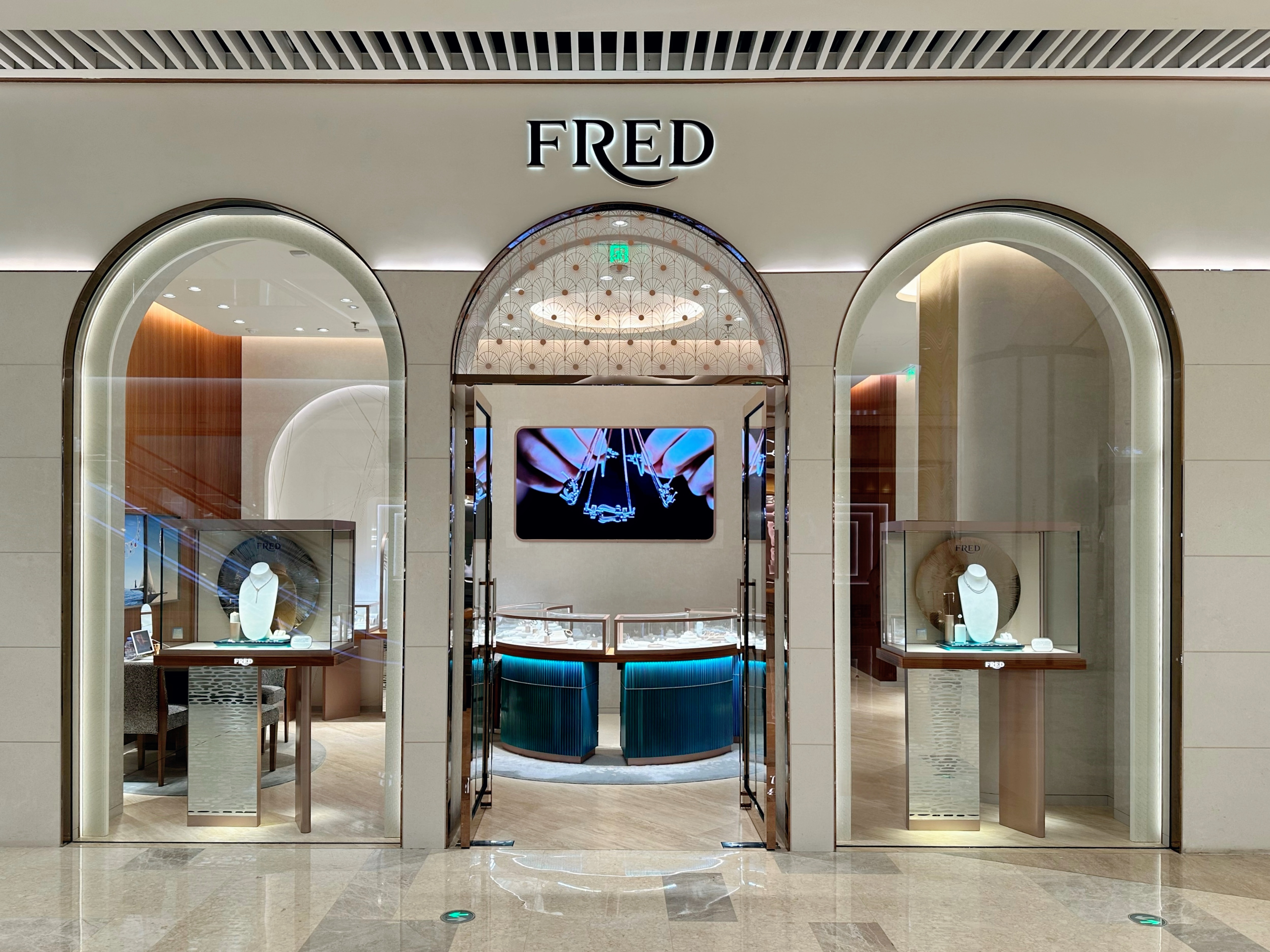 恒隆广场精品店